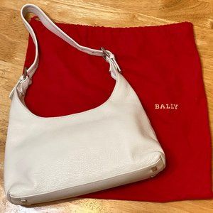 Bally Classy White Leather Purse